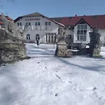 Orzechowski 3*